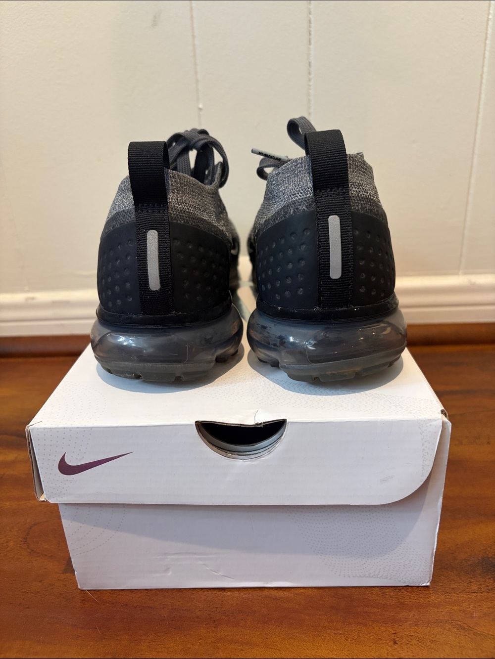 Nike VaporMax Flyknit Sneaker — Dark Gray/Black - Picture 4 of 8